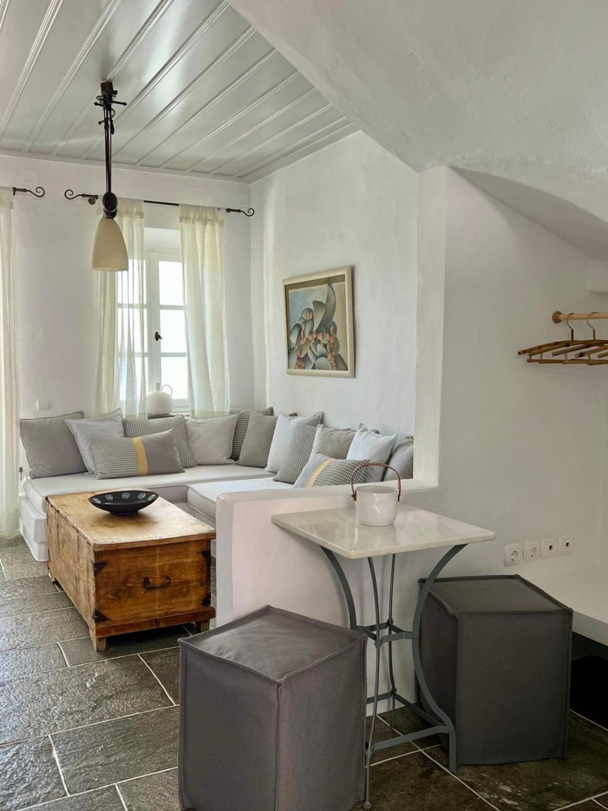 Niriedes Hotel Platis Gialos  Exterior photo